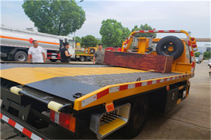 崇文区附近拖车电话号码服务